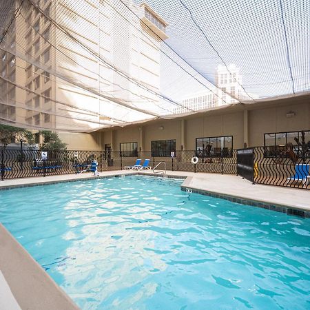 Iconic Vegas Views - 6 Comfy Beds, No Resort Fees, Center Strip! لاس فيغاس المظهر الخارجي الصورة