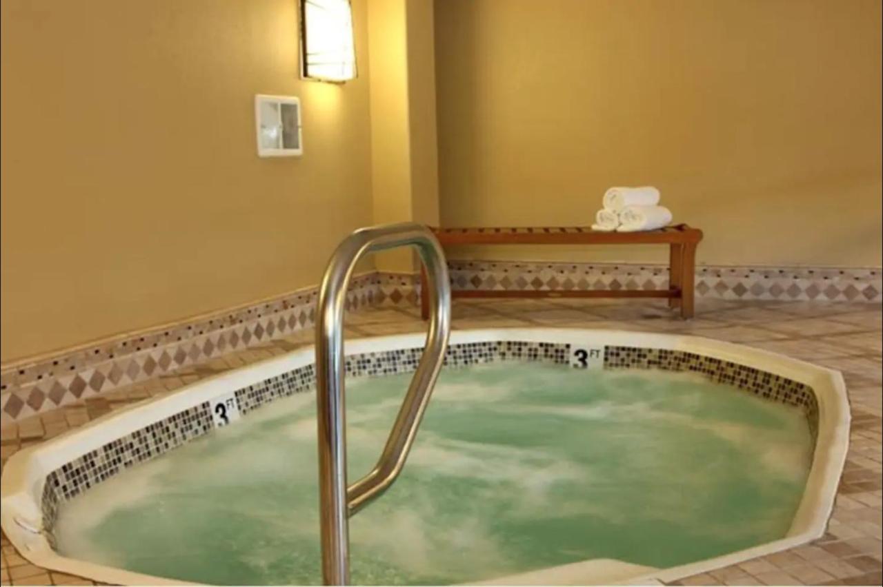 Iconic Vegas Views - 6 Comfy Beds, No Resort Fees, Center Strip! لاس فيغاس المظهر الخارجي الصورة