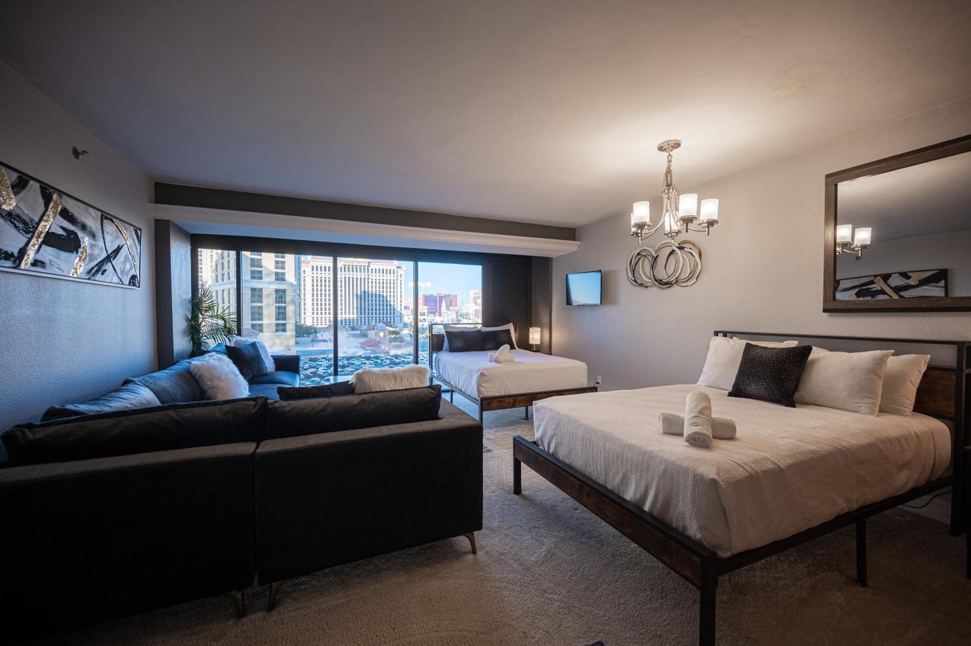 Iconic Vegas Views - 6 Comfy Beds, No Resort Fees, Center Strip! لاس فيغاس المظهر الخارجي الصورة