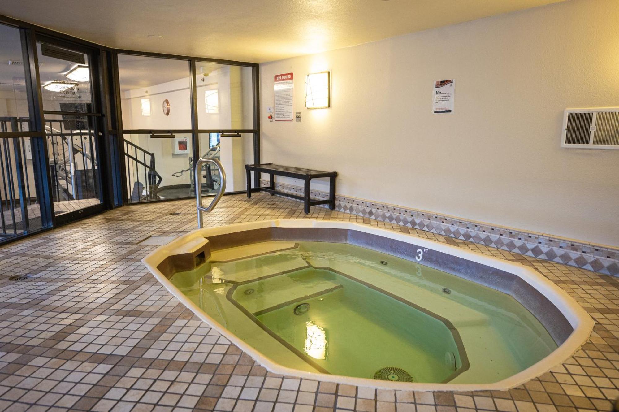 Iconic Vegas Views - 6 Comfy Beds, No Resort Fees, Center Strip! لاس فيغاس المظهر الخارجي الصورة